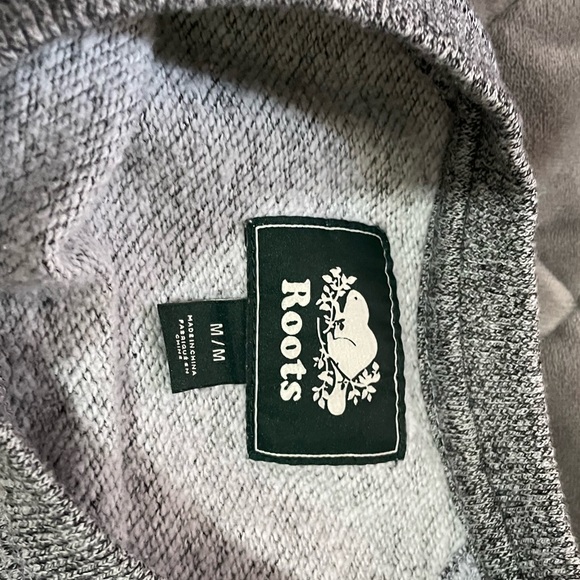 Roots salt and pepper crewneck sweater - Picture 3 of 4